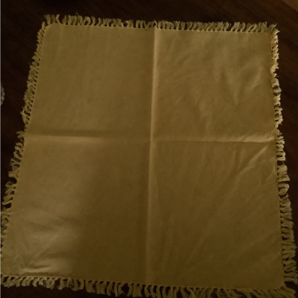 Vintage set of four gold April Cornell fringed napkins - Picture 2 of 2